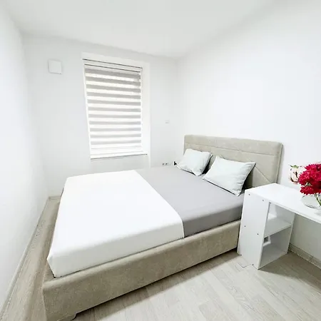 Apartament Centar *